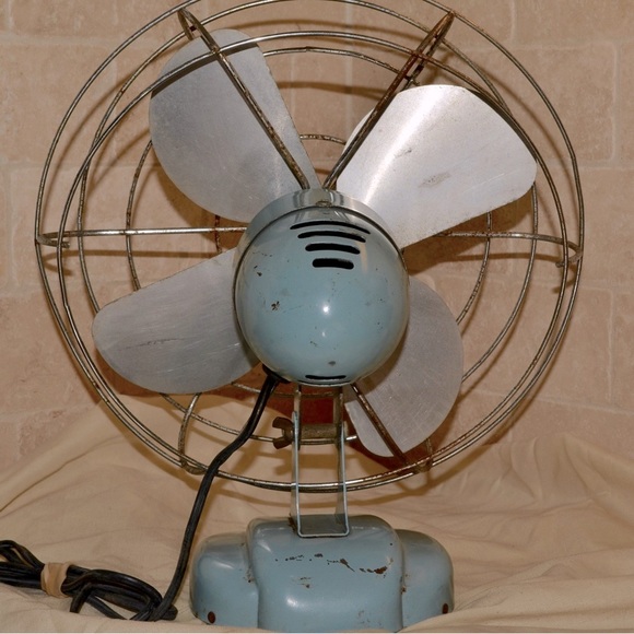 Vintage Zero by McGraw Desk Fan 1260R WORKS GREAT! - Picture 3 of 5